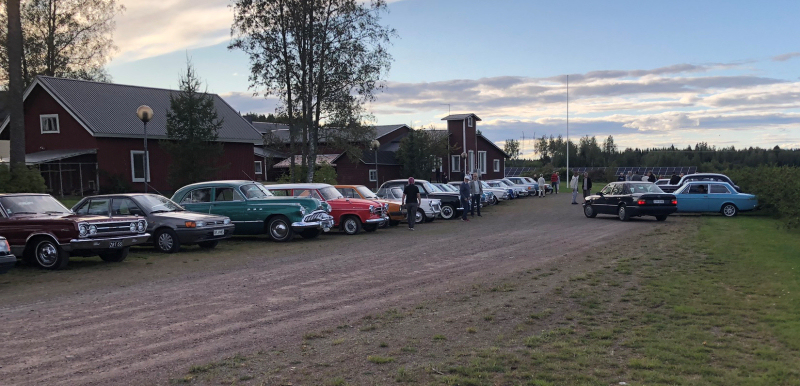 polvenjuustola